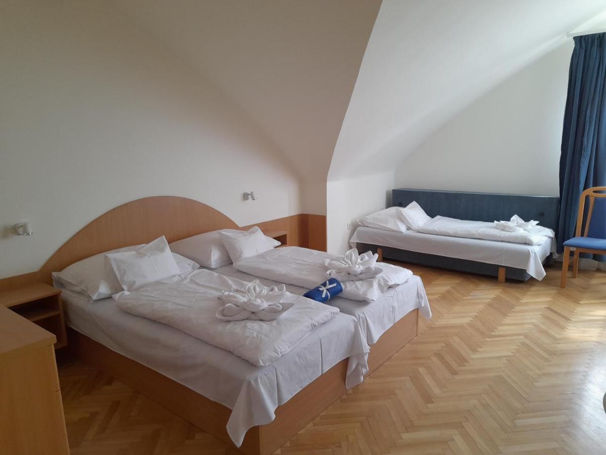 Nimrod Vendeghaz Hotel Hajdúszoboszló Exterior foto